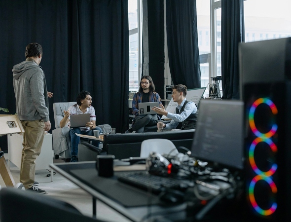 Як розробка CRM системи допомагає компаніям працювати ефективніше